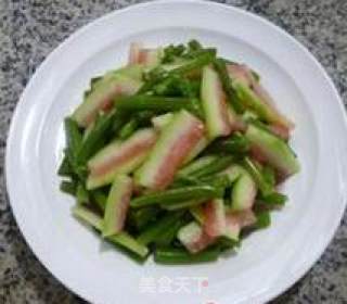 西瓜皮拌空心菜梗的做法步骤：15