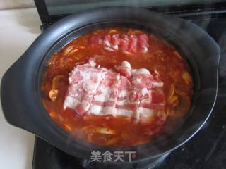 韩式泡菜肥牛锅的做法步骤：7