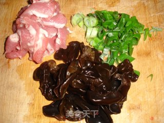 大白菜木耳肉片的做法步骤：4