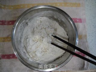 电饭煲简单发面饼的做法步骤：1