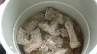 健康喝出来〖海带煲猪尾骨〗的做法步骤：3