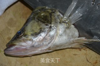 松鼠鳜鱼的做法步骤：1