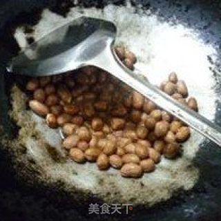 豆腐干炒花生米的做法步骤：4