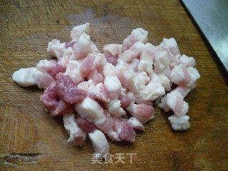 蒜薹面筋炒五花肉的做法步骤：5