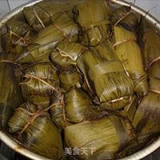鲜肉蛋黄粽的做法步骤：8