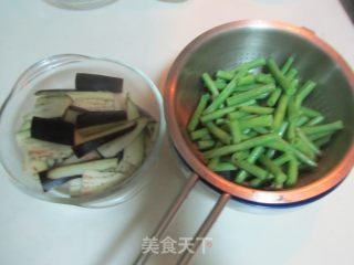 豆豉茄子炒豆角的做法步骤：4