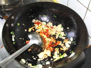 精典川菜~~~~蚂蚁上树的做法步骤：6
