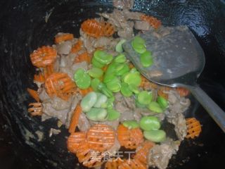 鲜蚕豆炒肉的做法步骤：6