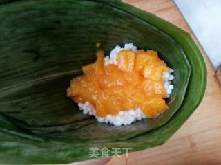 芒果冰粽的做法步骤：2