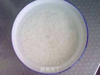 皮蛋瘦肉粥的做法步骤：1