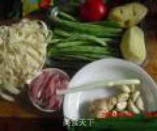 土豆豆角焖面的做法步骤：1