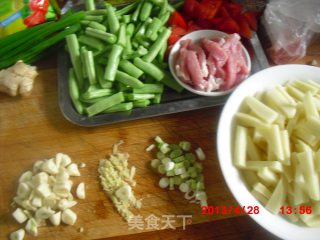 土豆豆角焖面的做法步骤：2