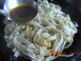 土豆豆角焖面的做法步骤：7