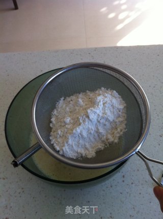 香蕉松饼的做法步骤：2