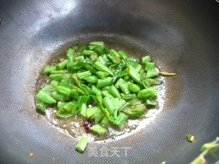 快手开胃下饭菜——茄汁焖豆角的做法步骤：7