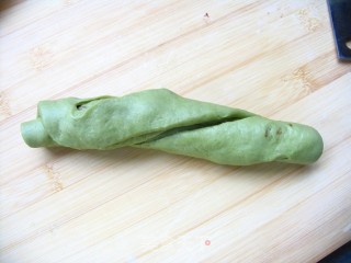 清新面包味——抹茶蜜豆面包卷的做法步骤：11