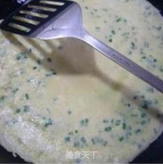韭菜鸡蛋饼的做法步骤：13