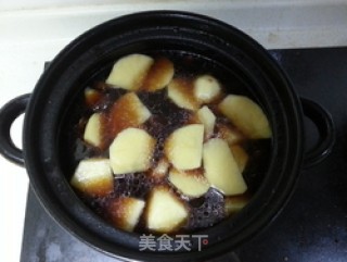 砂锅土豆炖牛腩的做法步骤：10