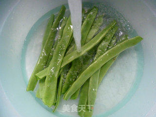 糖醋油豆角的做法步骤：2