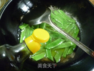 糖醋油豆角的做法步骤：6