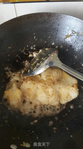香煎银鳕鱼的做法步骤：4
