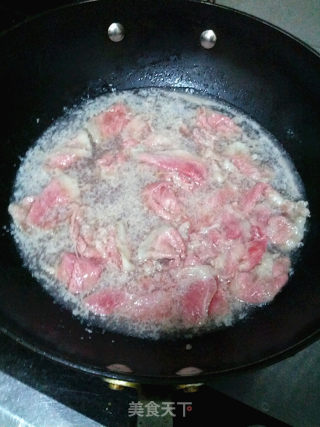 酸汤肥牛的做法步骤：3