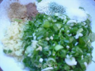 猪肉萝卜干馅大包子的做法步骤：2