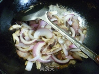 洋葱笋干炒酱肉的做法步骤：8