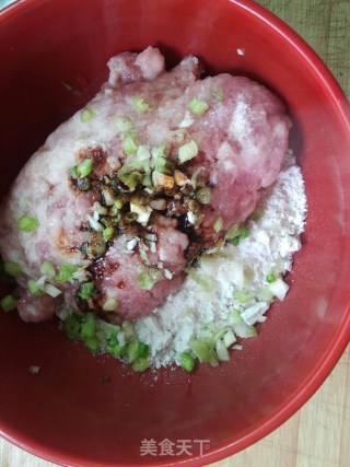 香香小肉饼的做法步骤：3