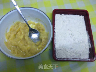 香蕉小蛋糕的做法步骤：2