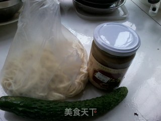 麻酱面的做法步骤：1