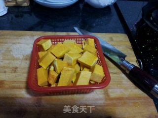 绿豆南瓜粥的做法步骤：2
