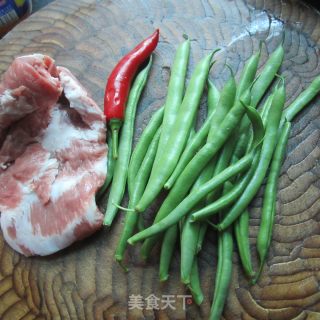 四季豆炒肉的做法步骤：1
