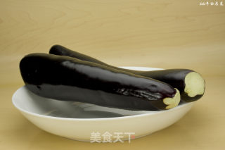 清热活血消肿止痛延缓衰老的靓肤美食—鱼香茄子的做法步骤：1