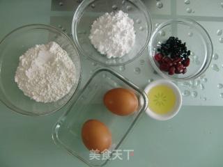 简单易做——蓝莓/红莓（蔓越莓）蛋糕/全蛋蛋糕的做法步骤：1