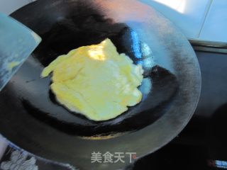 西红柿炒鸡蛋的做法步骤：2
