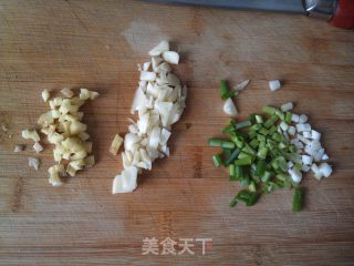 鱼香茄子的做法步骤：2