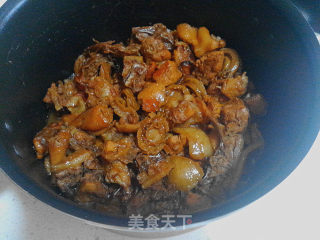 小鲍鱼干蚝焖鸡的做法步骤：9