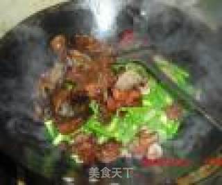 蒜薹木耳炒肉的做法步骤：6