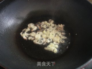 炝汤黄面条的做法步骤：4