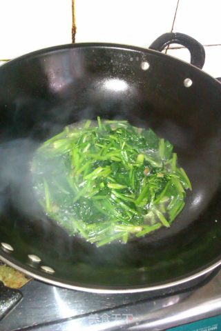 炒菠菜的做法步骤：5