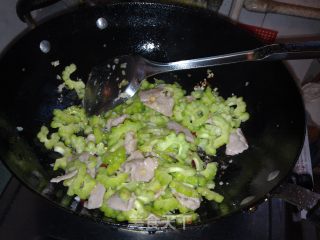 苦瓜肉片的做法步骤：9
