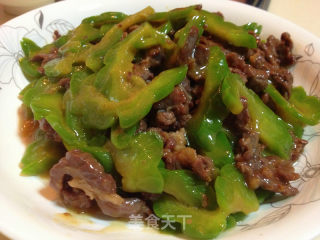苦瓜炒牛肉的做法步骤：7