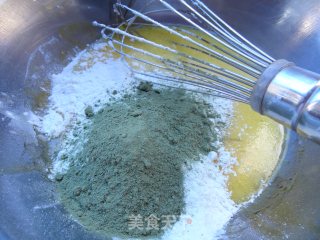 8寸抹茶戚风的做法步骤：4