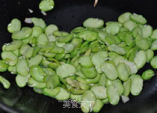 培根炒蚕豆的做法步骤：7