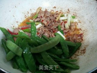 豌豆荚炒肉的做法步骤：5