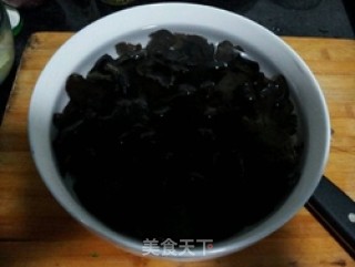 野山椒拌木耳的做法步骤：7