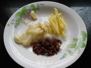 家常红烧鳝鱼的做法步骤：2