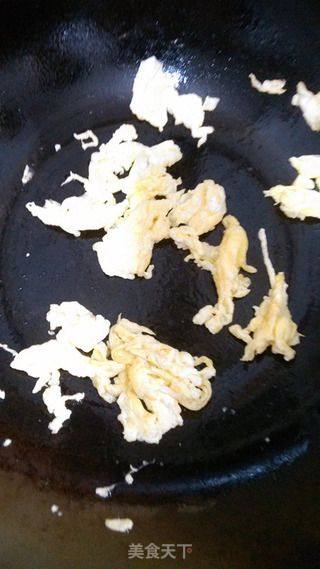 蛋炒饭的做法步骤：3
