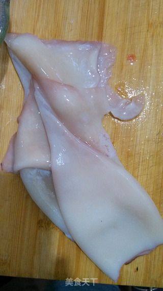 爆炒鱿鱼圈的做法步骤：4